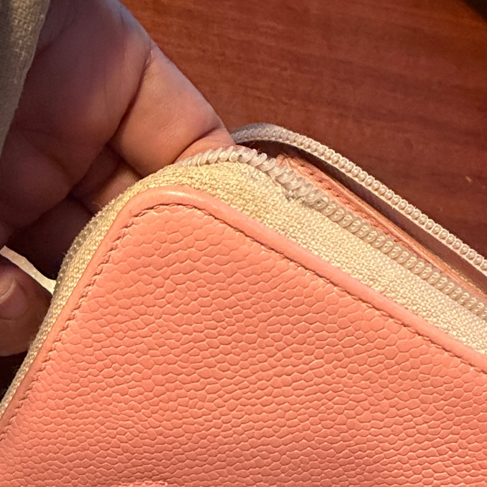 🩷Chanel Zip around Wallet in Pink Caviar leather🩷Cute summer colour. Authentic - Picture 15 of 17